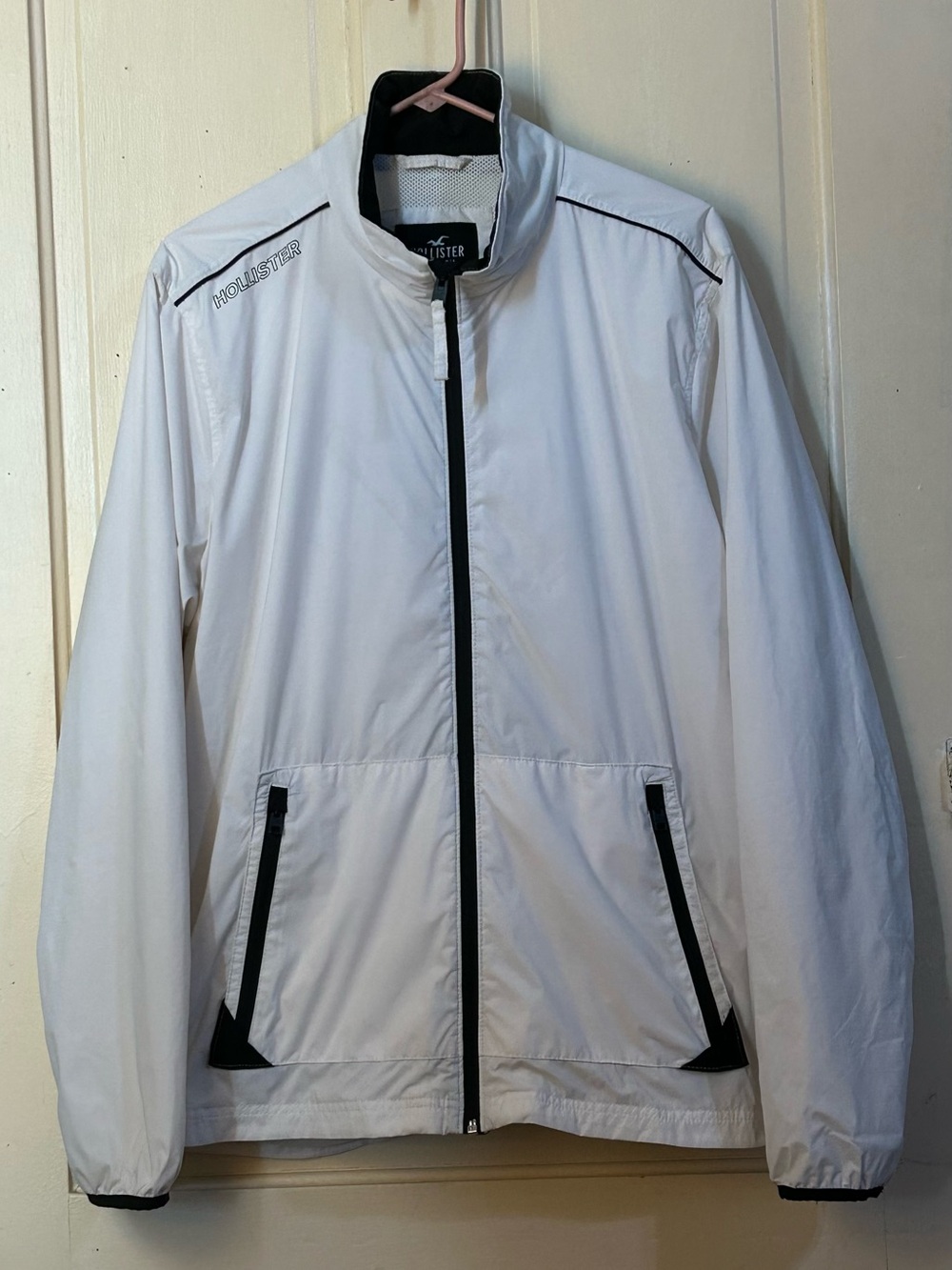 Hollister Lightweight Mesh-Lined Windbreaker Jacket size XL